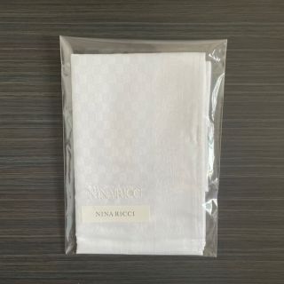 ニナリッチ(NINA RICCI)の新品未使用✧ニナリッチ フォーマルハンカチ 白ハンカチ　結婚式ハンカチ(ハンカチ)