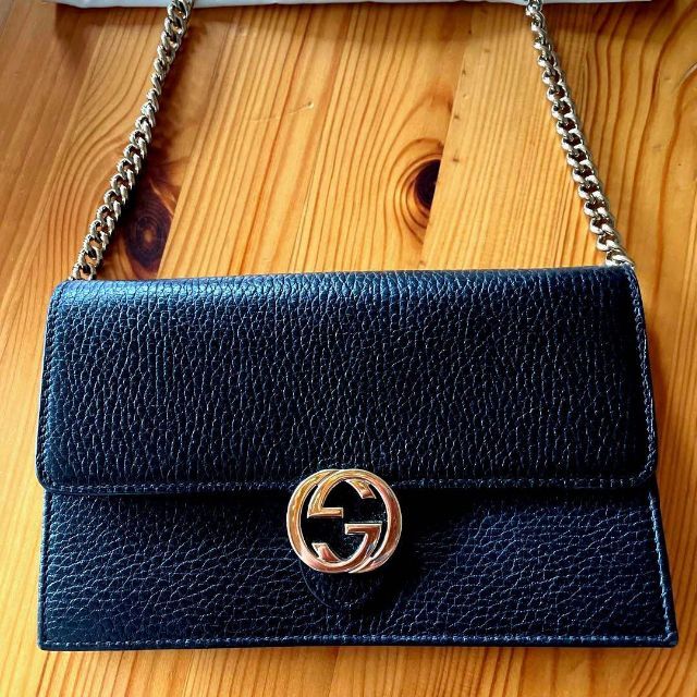 GUCCI グッチ チェーンウォレット 【売り切り御免!】 49.0%割引