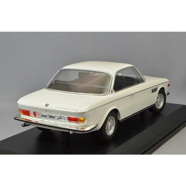  ミニチャンプス 1/18 BMW 2800 CS 1968ホワイト600台限定 エンタメ/ホビーのおもちゃ/ぬいぐるみ(ミニカー)の商品写真