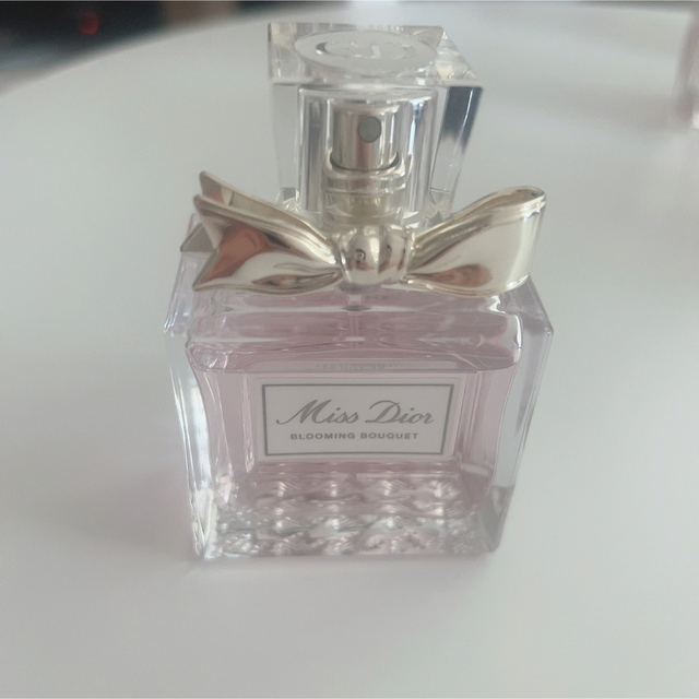Christian Dior(クリスチャンディオール)のDior♡ブルーミングブーケ50ml コスメ/美容の香水(香水(女性用))の商品写真