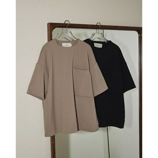 トゥデイフル(TODAYFUL)の【美品】TODAYFUL Halfsleeve Twill Pullover 黒(シャツ/ブラウス(半袖/袖なし))