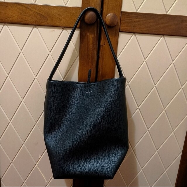 トートバッグ（Lサイズ）N/S Park Tote （THE ROW） 希少 黒入荷！ 51.0%OFF