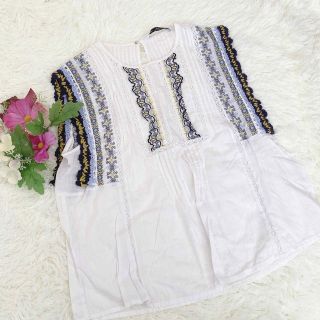 ザラ(ZARA)のザラ【ZARA】トップス 柄物 総柄 アジアン エスニック カットソー シャツ(Tシャツ(半袖/袖なし))