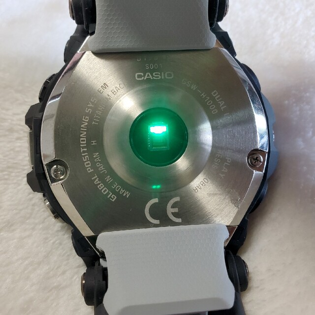 【美品】G-SHOCK  G-SQUAD PRO GSW-H1000 メンズの時計(腕時計(デジタル))の商品写真