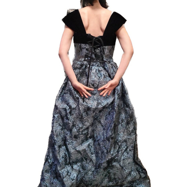 新品ロングドレスグレー&シルバー レディースのフォーマル/ドレス(ロングドレス)の商品写真