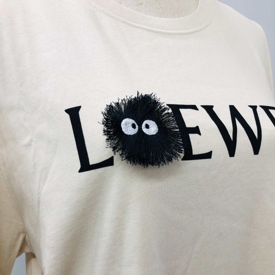 LOEWE(ロエベ)の[USED/中古]LOEWE ロエベ 半袖Ｔシャツ LOEWE ロエベ 21SS となりのトトロ ダストバニー まっくろくろすけ Tシャツ ユニセックス ベージュ ブラック コットン L 中古 ai-tbc-002818-4e レディースのトップス(Tシャツ(半袖/袖なし))の商品写真