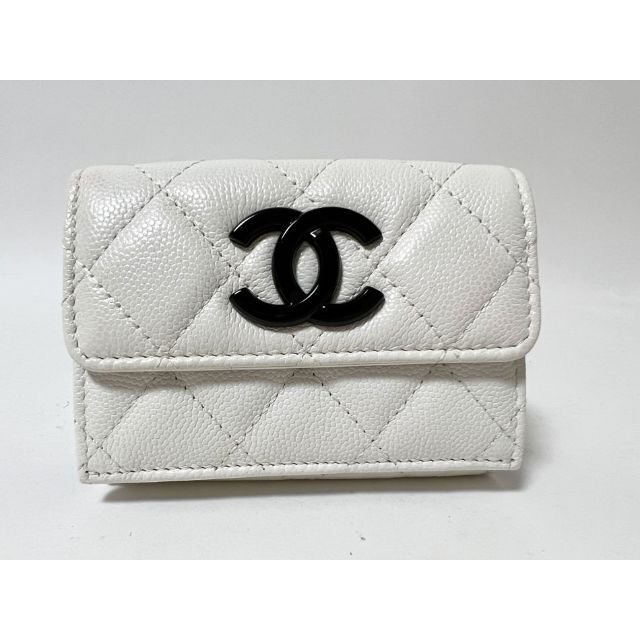 CHANEL コンパクト　財布　キャビアスキン　美品