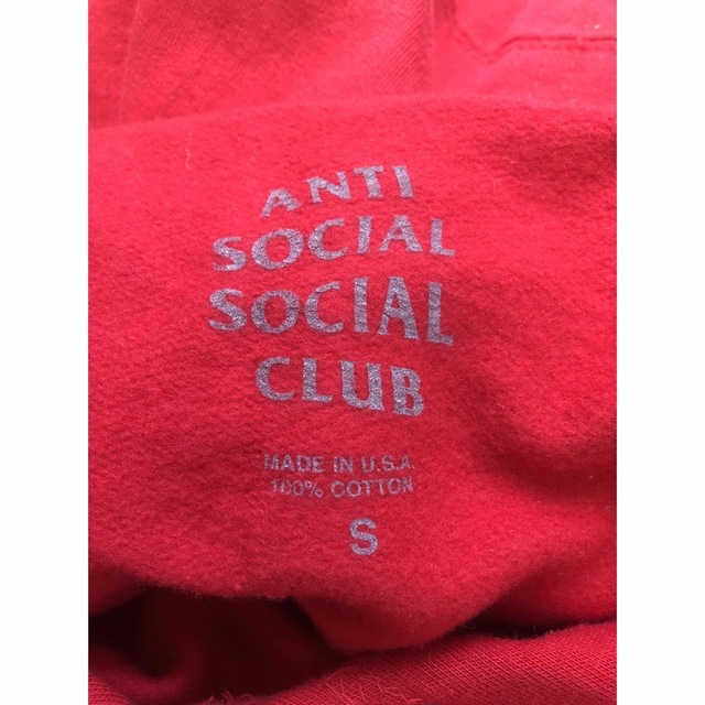 ANTI SOCIAL SOCIAL CLUB(アンチソーシャルソーシャルクラブ)のANTI SOCIAL SOCIAL CLUB パーカー 赤 S オンライン正規 メンズのトップス(パーカー)の商品写真