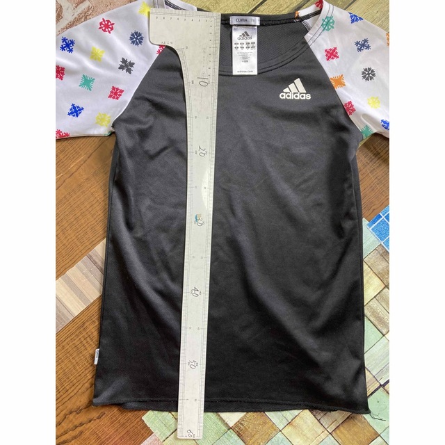 adidas(アディダス)のadidas ロンT レディースのトップス(Tシャツ(長袖/七分))の商品写真