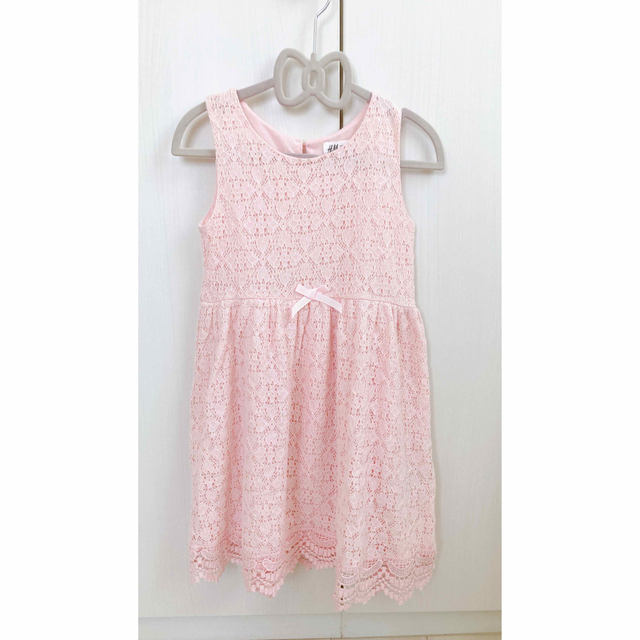 H&M(エイチアンドエム)のH&M  キッズ　ワンピース　レース　リボン　 キッズ/ベビー/マタニティのキッズ服女の子用(90cm~)(ワンピース)の商品写真