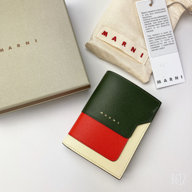 新品未使用正規品 MARNI マルニ☆バイフォールドウォレット 二つ折り