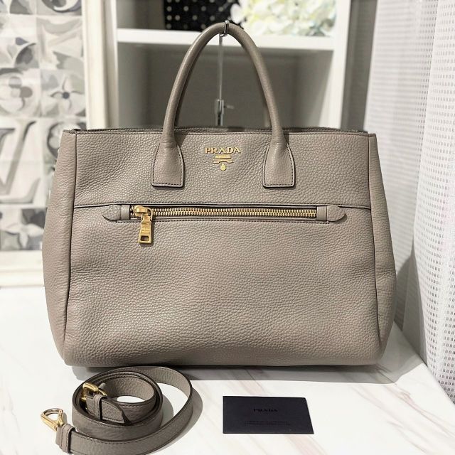 Prada 美品 黒 2way ヴィッテロダイノ レザー ハンドバッグ プラダ Prada 美品 黒 2way ヴィッテロダイノ レザー ハンドバッグ プラダ