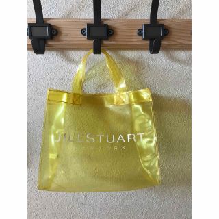 ジルスチュアートニューヨーク(JILLSTUART NEWYORK)のJ ILLSTUART   ジルスチュアート   クリアバック　チャーム付き(トートバッグ)