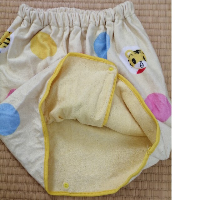 防水スカート　おねしょ キッズ/ベビー/マタニティのおむつ/トイレ用品(トレーニングパンツ)の商品写真