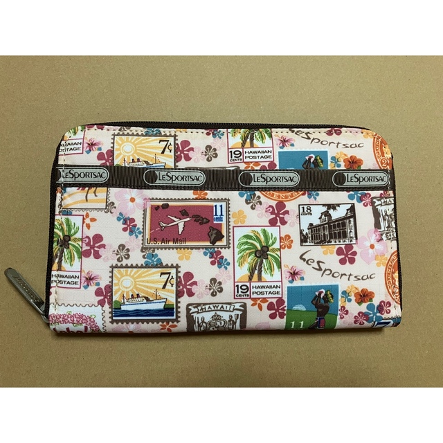 LeSportsac(レスポートサック)の【SALE】レスポートサック  長財布　ハワイ レディースのファッション小物(財布)の商品写真