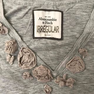 アバクロンビーアンドフィッチ(Abercrombie&Fitch)の⭐️アバクロンビー&フィッチ　トップス⭐️(Tシャツ(半袖/袖なし))