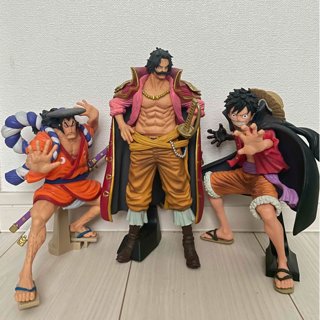 BANDAI(バンダイ)のワンピースフィギュア　KING OF ARTIST ロジャー•おでん ハンドメイドのおもちゃ(フィギュア)の商品写真