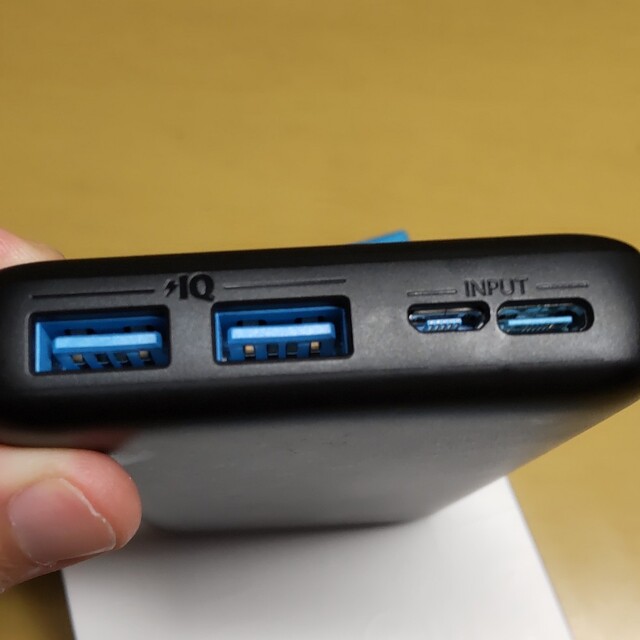 Anker(アンカー)のAnker PowerCore Essential 20000 スマホ/家電/カメラのスマートフォン/携帯電話(バッテリー/充電器)の商品写真