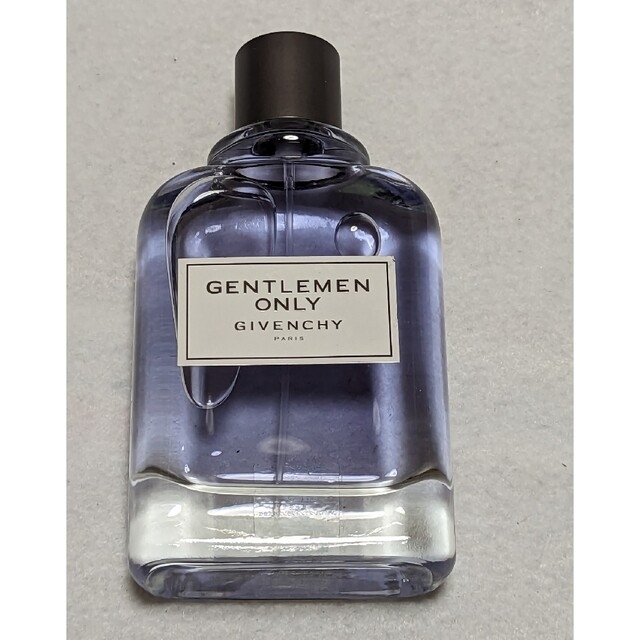 GIVENCHY(ジバンシィ)のジバンシージェントルマンオンリーオードトワレ100ml コスメ/美容の香水(香水(男性用))の商品写真