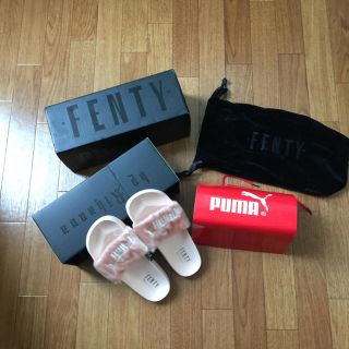 プーマ(PUMA)の専用！puma×リアーナコラボ✨ファーサンダル(サンダル)