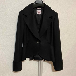 ヴィヴィアンウエストウッド(Vivienne Westwood)のVivienne Westwood  デザインジャケット　黒　3 【極美品】(テーラードジャケット)