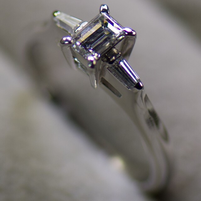 Pt900　0.31ct　0.11ct　11号　ダイヤモンドリング レディースのアクセサリー(リング(指輪))の商品写真