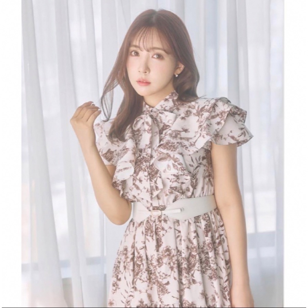 SNIDEL - 渡邊渚着用 女優 乃木坂46 モテ女子 花柄シフォン SNIDEL - 渡邊渚着用 女優 乃木坂46 モテ女子 花柄シフォン