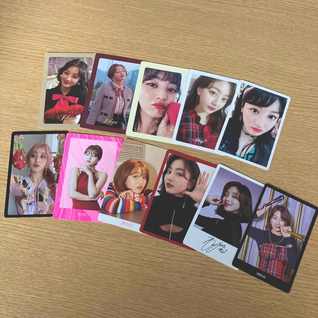 TWICE(トゥワイス)のTWICE ジヒョ　トレカセット エンタメ/ホビーのCD(K-POP/アジア)の商品写真