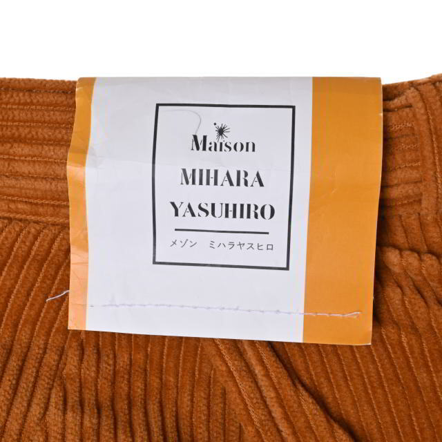 MIHARAYASUHIRO(ミハラヤスヒロ)のMIHARA YASUHIRO チェーン付き ワイド コーデュロイ パンツ メンズのパンツ(その他)の商品写真