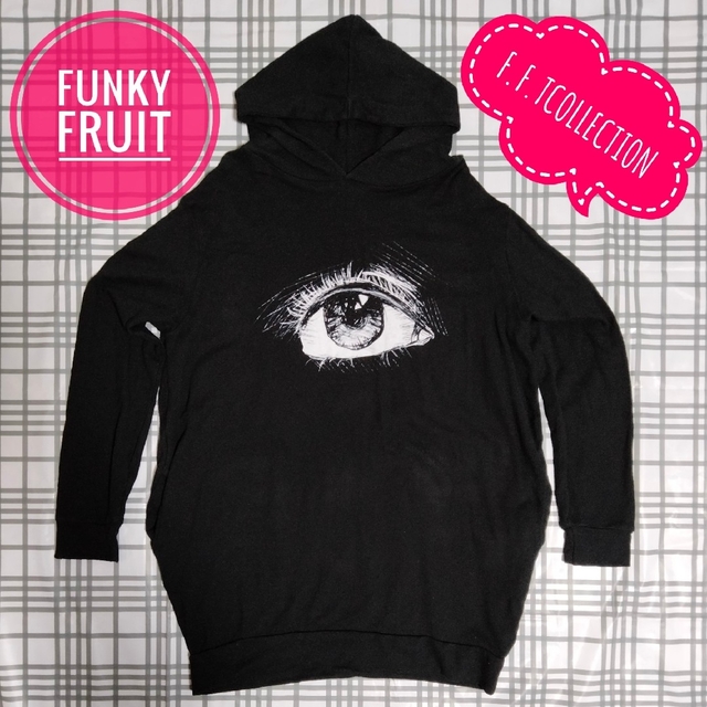 FUNKY FRUIT(ファンキーフルーツ)のFUNKY FRUIT（F.F.TCOLLECTION）/ 瞳パーカー ブラック レディースのトップス(パーカー)の商品写真