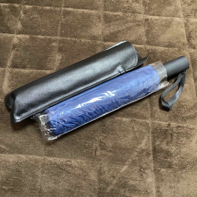 ジャンプ折り畳み傘 ワンタッチ ダークブルー／紺色  ストラップ付 メンズのファッション小物(傘)の商品写真