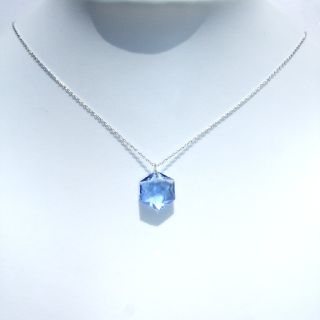 スワロフスキー(SWAROVSKI)のミディアムサファイア スワロフスキーネックレス(ネックレス)