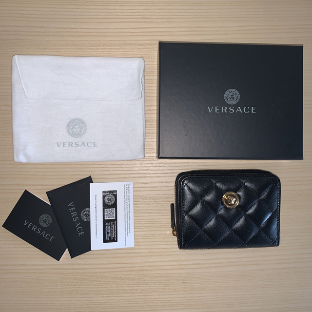 新品未使用　Versace 財布　ヴェルサーチ　ベルサーチ　 コインケース