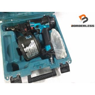 バイク☆品☆ makita マキタ 65mm 高圧 エア釘打機 AN633H エア工具 エアツール 大工道具 内装業 82565