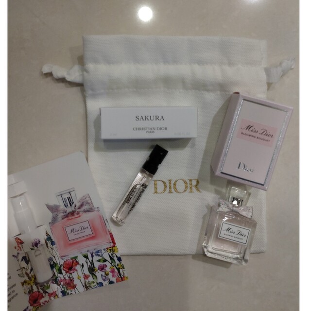 Christian Dior(クリスチャンディオール)のChristian Dior　ノベルティ　香水 コスメ/美容の香水(香水(女性用))の商品写真