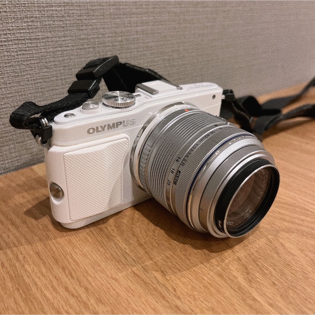 ????OLYMPUS PEN E-PL6????別売備品付✨