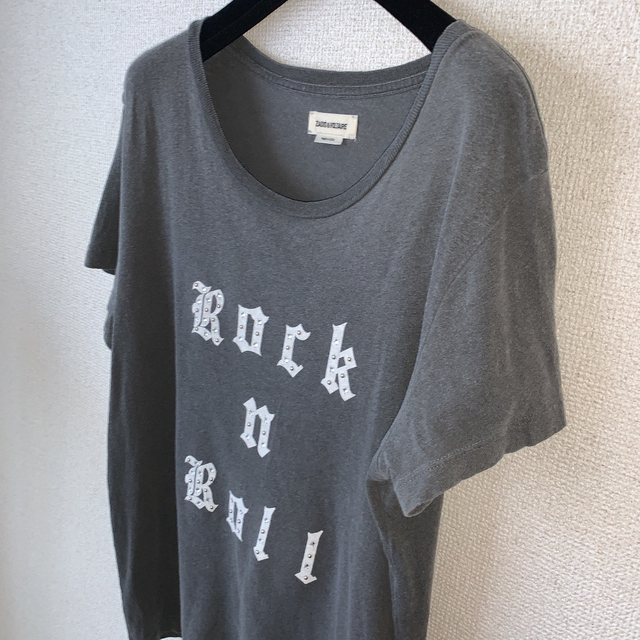 Zadig&Voltaire(ザディグエヴォルテール)のZADIG&VOLTAIRE 完売！RockTシャツ　モデル着用半袖カットソー　 レディースのトップス(Tシャツ(半袖/袖なし))の商品写真