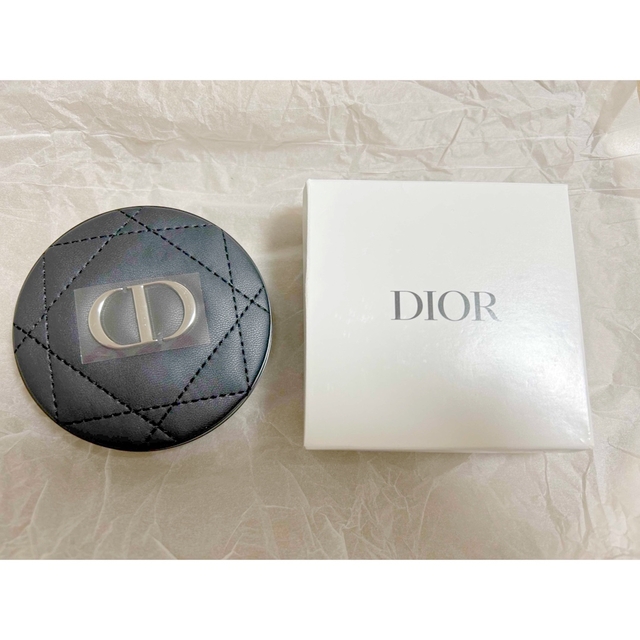 未使用 Dior ディオール ミラー コンパクト ノベルティ 非売品 | フリマアプリ ラクマ 未使用 Dior ディオール ミラー コンパクト ノベルティ 非売品 | フリマアプリ ラクマ