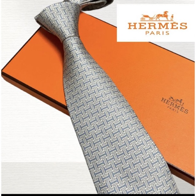 美品　HERMES   人気のH総柄　ネクタイ