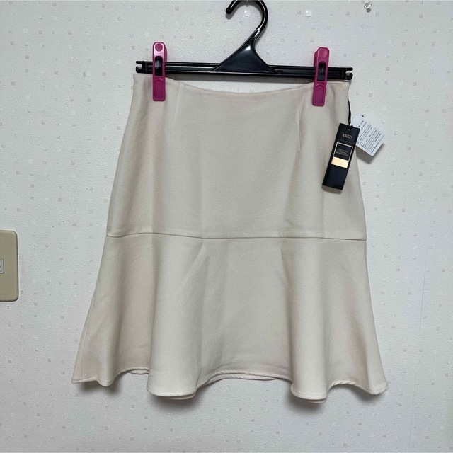 INED(イネド)の最終値下げ　新品 INED   スカート レディースのスカート(ミニスカート)の商品写真
