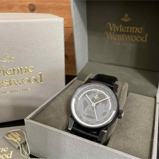 箱付き Vivienne Westwood スクイグル柄 腕時計