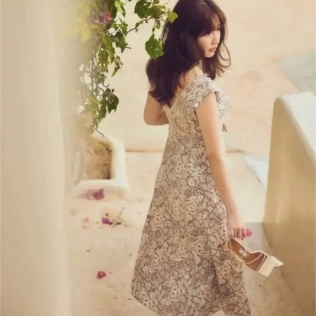Her lip to(ハーリップトゥ)のHer lip to 　Lace Trimmed Floral Dress  S レディースのワンピース(ロングワンピース/マキシワンピース)の商品写真