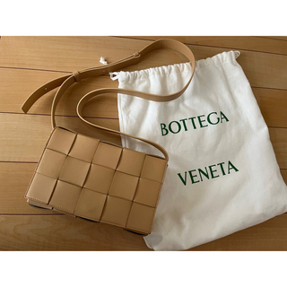 ボッテガヴェネタ(Bottega Veneta)のボッテガべネタ　カセット　美品(ショルダーバッグ)