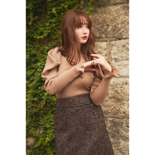 Her lip to(ハーリップトゥ)のHerlipto  Scallop Frayed Tweed Skirtスカート レディースのスカート(ミニスカート)の商品写真