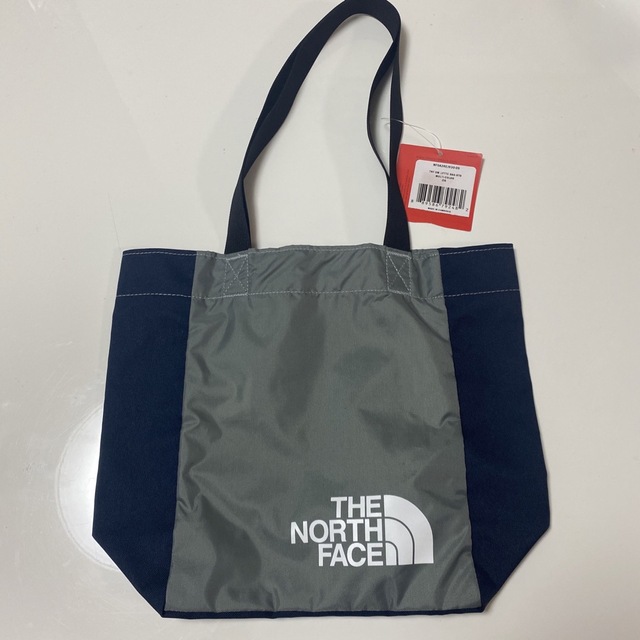 JET-BLACKCTHE NORTH FACEショルダーバッグ プランピィ トートバッグ ファ—