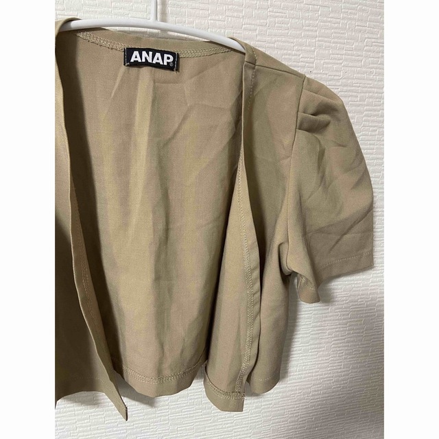 ANAP(アナップ)のANAP キャメル　短丈トップス　S レディースのトップス(カットソー(半袖/袖なし))の商品写真