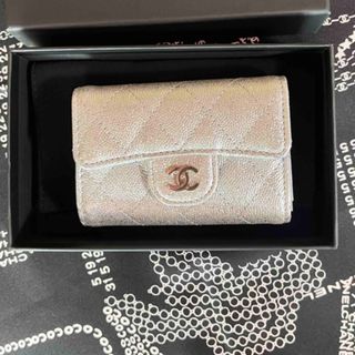 シャネル(CHANEL)のCHANELシャネルキーケースシルバーラメ入り(キーケース)