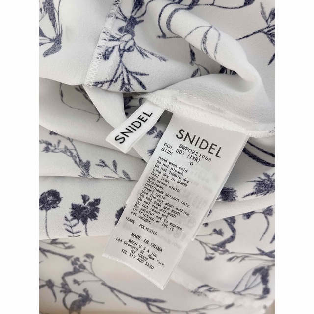 SNIDEL パイピングデザインプリントワンピース 4