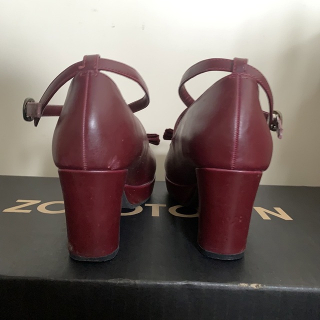 クイーンビー ワインレッド クラシカルフレームパンプス レディースの靴/シューズ(ハイヒール/パンプス)の商品写真