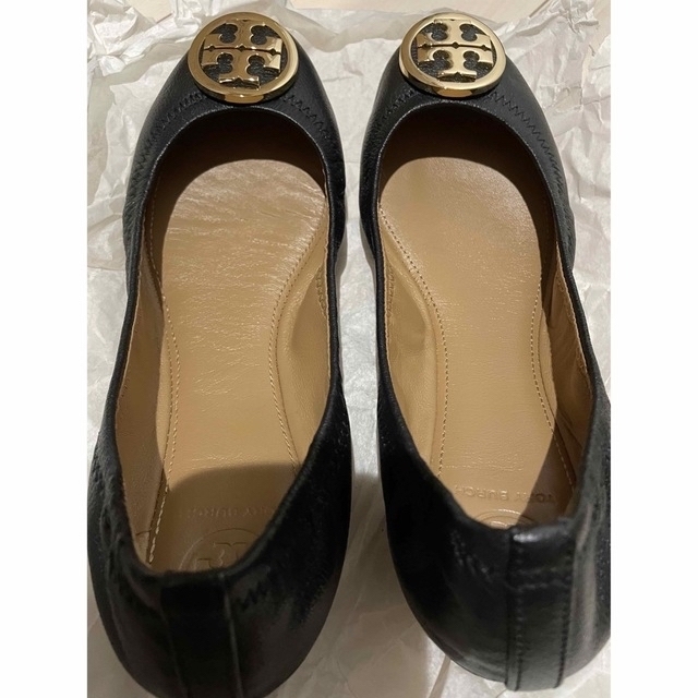 Tory Burch(トリーバーチ)の【一度のみ使用】TORY BURCH BENTON 2 フラットシューズ（黒） レディースの靴/シューズ(ハイヒール/パンプス)の商品写真